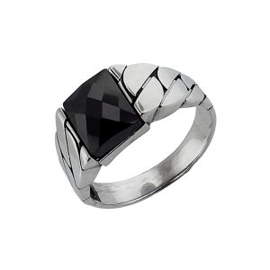 Anillo con circonia rectangular