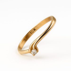 Anillo de compromiso con Diamante de 4 puntos oro 10k