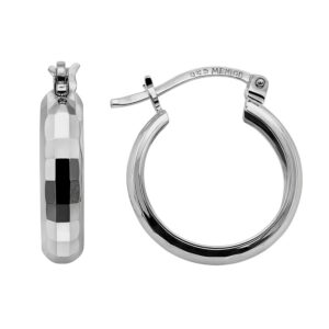 Aretes de argollas diamantado en cuadros al frente plata