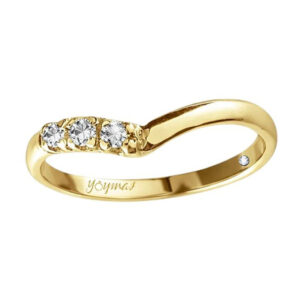 Argolla matrimonial en forma de "V" con 3 circonias a un lado oro 10K