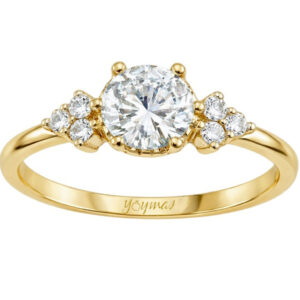 Anillo de compromiso con circonias en triangulo a cada lateral oro 10K