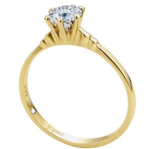 Anillo de compromiso con circonia cetral y listones a cada lateral oro 10K