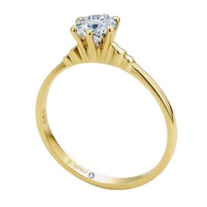 Anillo de compromiso con circonia cetral y listones a cada lateral oro 10K