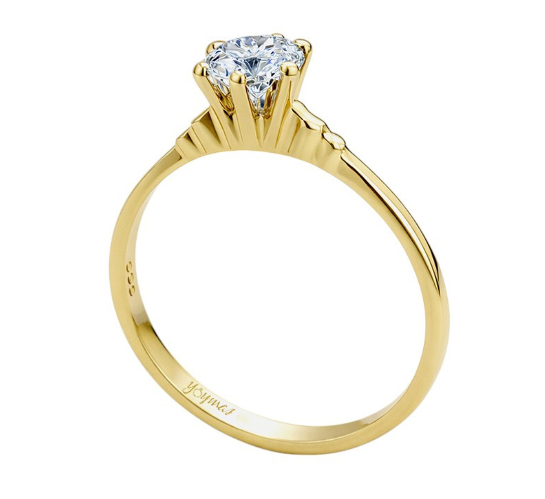 Anillo de compromiso con circonia cetral y listones a cada lateral oro 10K