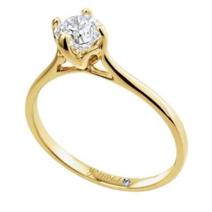 Anillo de compromiso con montura calada de flor con circonia oro 10K