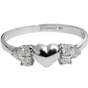 Anillo de promesa con corazón liso al centro con circonias en plata