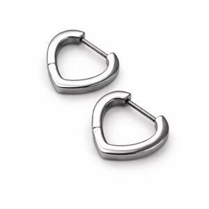 Aretes de argollas huggies lisas en forma de corazón plateadas en acero