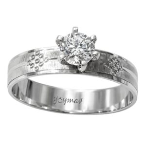 Anillo con circonia 4mm y diamantado en el cuerpo plata