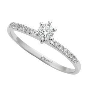 Anillo con Moissanita central y laterales plata