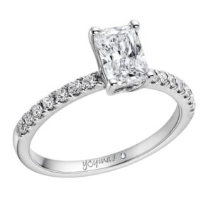 Anillo de compromiso con circonia Baguette y circonias a los laterales plata