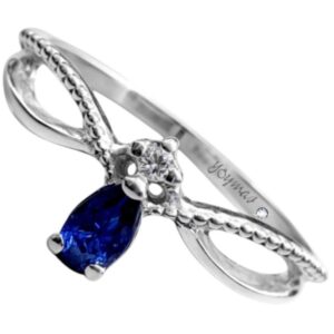 Anillo casual con circonia en forma de gota y circonia con laterales encontrados plata