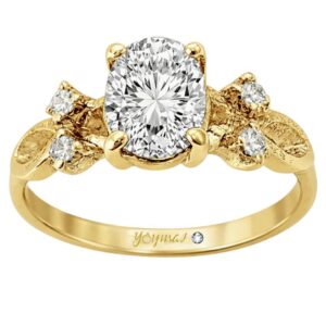 Anillo calado con circonia ovalada oro 10K