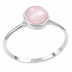 Anillo con piedra de medio cabujón plata