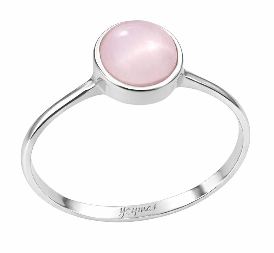 Anillo con piedra de medio cabujón plata